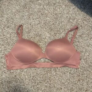 Victoria’s Secret Incredible 36D Bra
